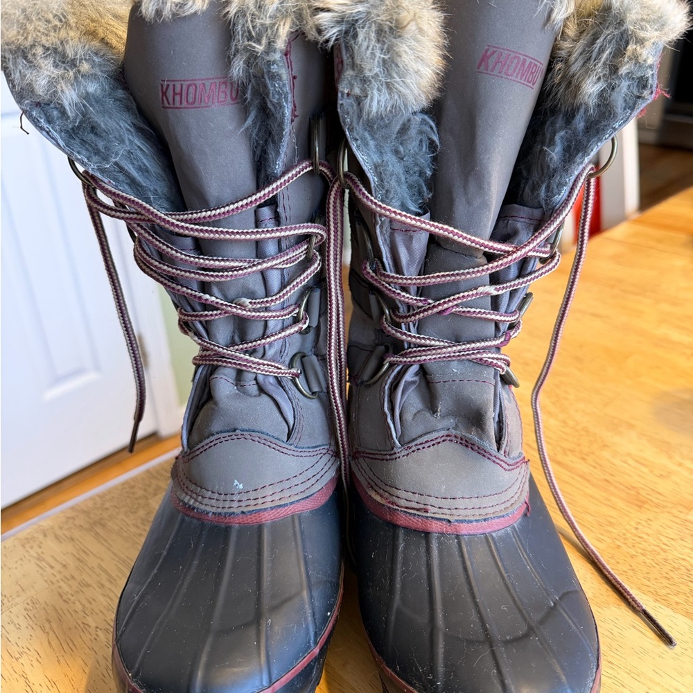 Khombu Women's Black and Brown Winter Boots